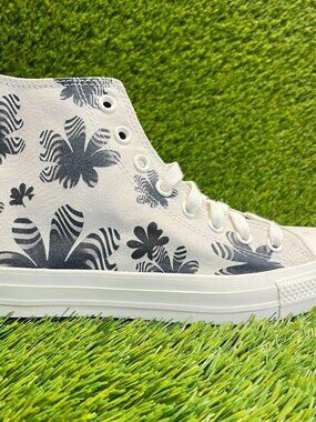 Converse Chuck Taylor All Star Desert Hi Womens Size 8.5 Athletic Shoes Sneakers